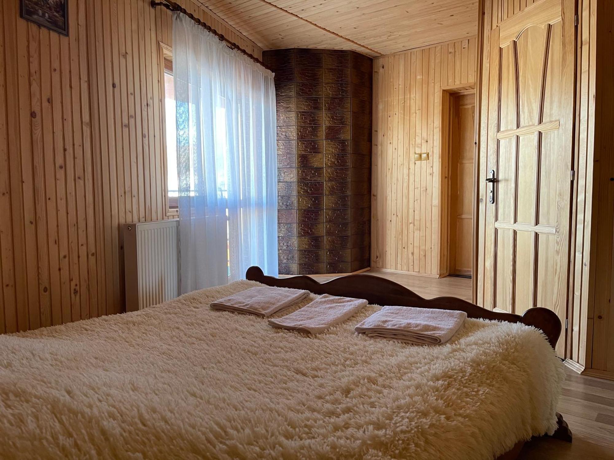 Дзвін Карпат Villa Lazeshchyna Oda fotoğraf
